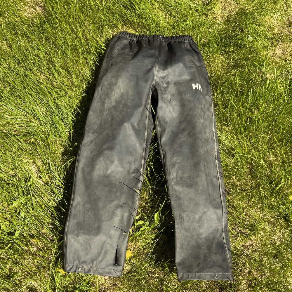 Helly Hansen HH unisex Waterproof Pant Pantalon Black size 152/12 Youth